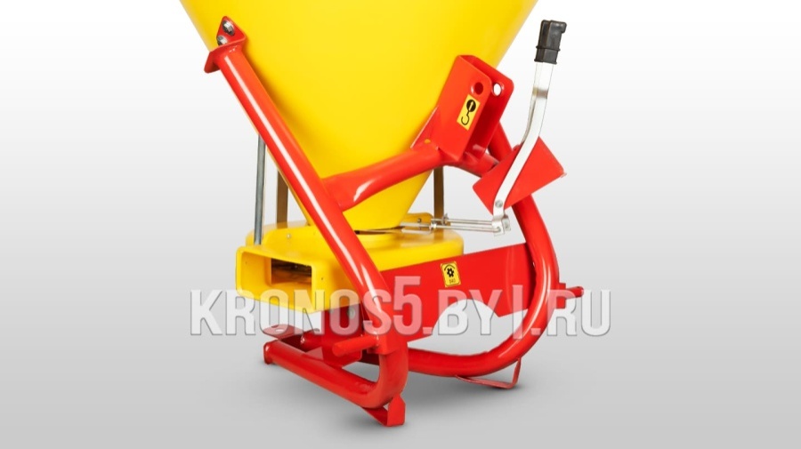Разбрасыватель навесной, садовый (Лейка) Strumyk S-300S (300 л)